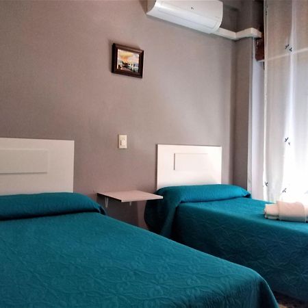Vacansis Habitaciones De Hostal A Primera Linea De Playa En Cullera Eksteriør bilde
